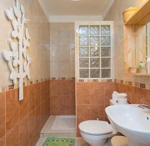 Hercules Apartment *