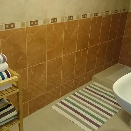 شقة Hercules طوستا ديل سيلونثيو